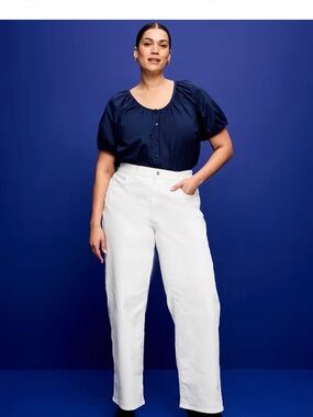 Old Navy White Denim Jeans - Wide-Leg Style (PETITE Plus)